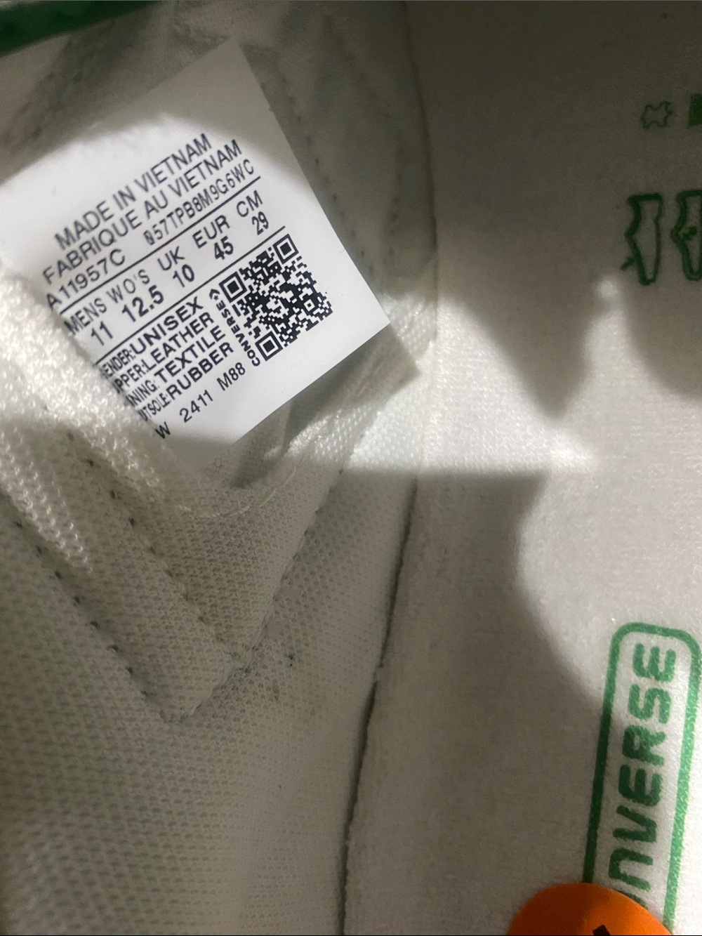 Converse Low-Top Sneakers in White & Green - Picture 5 of 7